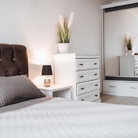 Luxury Apartments In City Center, Siauliai المظهر الخارجي الصورة