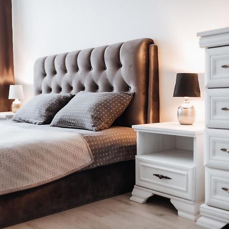 Luxury Apartments In City Center, Siauliai المظهر الخارجي الصورة