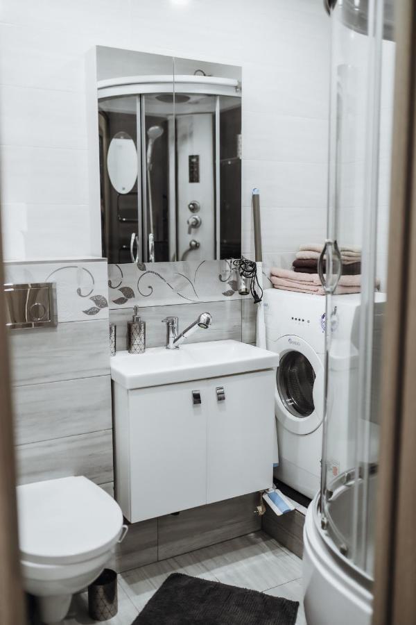 Luxury Apartments In City Center, Siauliai المظهر الخارجي الصورة