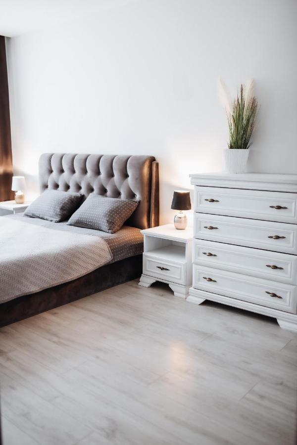 Luxury Apartments In City Center, Siauliai المظهر الخارجي الصورة
